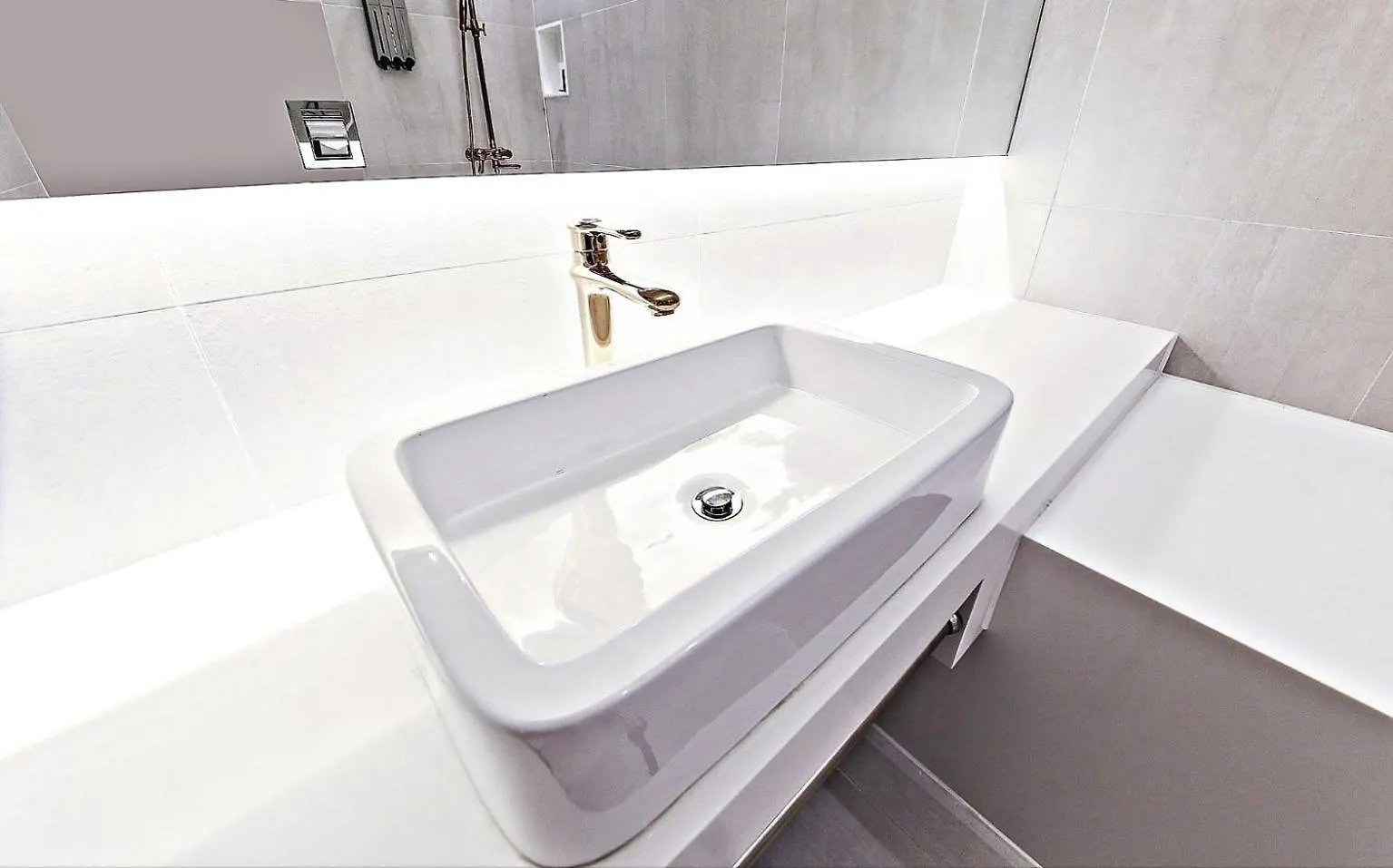 Cullinan Gaepo Hotel Seoul